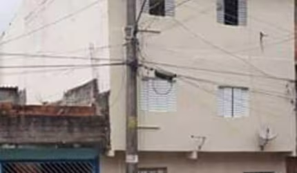 Casa com 2 quartos à venda na Travessa Aroeira da Praia, 81, Capão Redondo, São Paulo, 250 m2 por R$ 630.000
