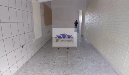 Ponto comercial com 1 sala para alugar na Estrada Itapecerica-Campo Limpo, Jardim Júlia, Embu das Artes, 12 m2 por R$ 1.100