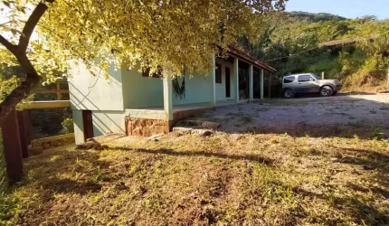 Casa Padrão para Venda em Praia do Siriú Garopaba-SC