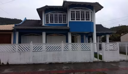 sobrado Padrão no Bairro Panoramico