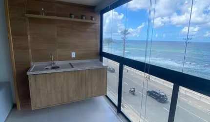 Apartamento 1 suíte, 44,50m², vista mar, climatizado, fino acabamento, armários planejados, 1 vaga de garagem. Agende sua visita!