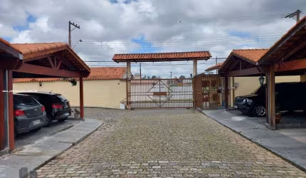 Casa para Locação em Mogi das Cruzes, Jardim Marica, 2 dormitórios, 1 banheiro, 1 vaga