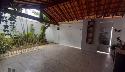 Casa para Venda em Mogi das Cruzes, Parque Olímpico Brás Cubas, 2 dormitórios, 2 banheiros, 2 vagas