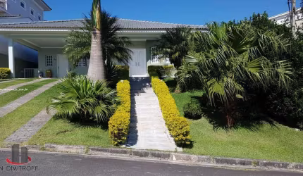 Casa em Condomínio para Locação em Mogi das Cruzes, Taboão, 4 dormitórios, 4 suítes, 5 banheiros, 4 vagas