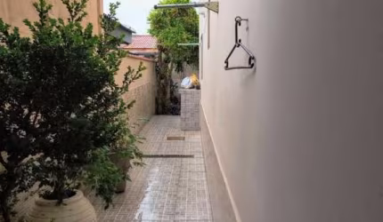 Casa para Venda em Mogi das Cruzes, Jardim Sao Pedro, 3 dormitórios, 1 suíte, 2 banheiros, 2 vagas