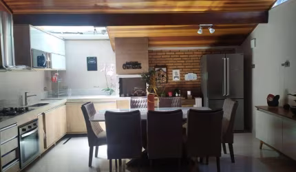 Sobrado com 3 dormitórios à venda, 91 m² por R$ 595.000,00 - Jardim Santa Maria - Jacareí/SP