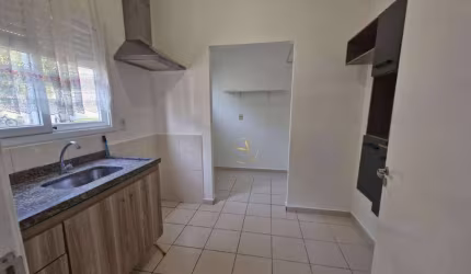 Sobrado com 3 dormitórios à venda, 89 m²