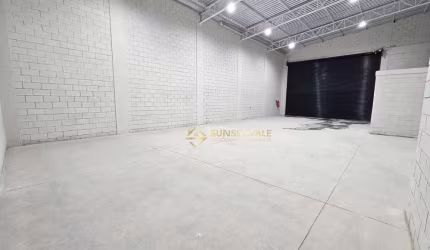 Galpão para alugar, 240 m²  - Jardim Santa Maria - Jacareí/SP