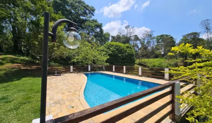 Casa com 4 quartos à venda, 2.400 m² por R$ 850.000 - Nova Califórnia - Juiz de Fora/MG