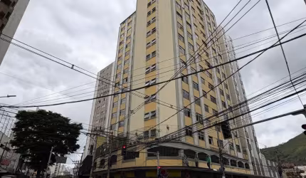 Gigante apartamento de 4 quartos com área externa no coração do Bairro São Mateus