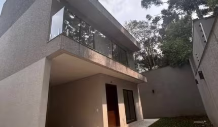 Sobrado para Venda em Curitiba, Boa Vista, 3 dormitórios, 1 suíte, 3 banheiros, 2 vagas