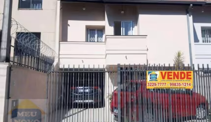 Sobrado com 3 dormitórios à venda, 150 m² por R$ 799.000,00 - Portão - Curitiba/PR