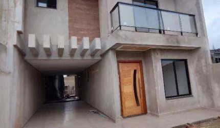 Sobrado com 3 dormitórios à venda, 220 m² por R$ 1.400.000,00 - Pioneiros - Fazenda Rio Grande/PR
