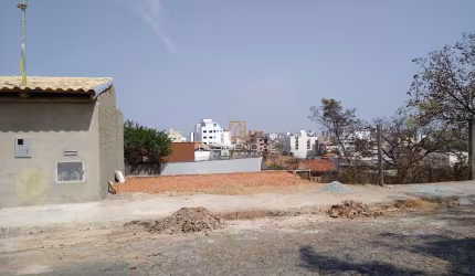 Lote Bairro 160 Metros Oportunidade para Investidores