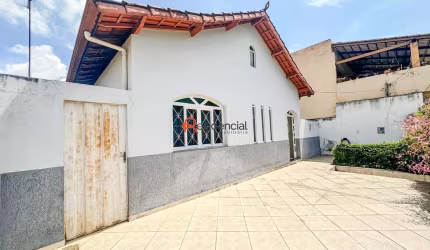 CASA À VENDA NO BAIRRO SANTA MARTA
