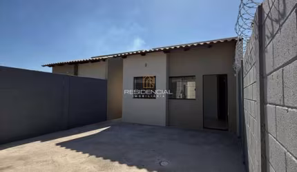 CASA À VENDA NO BAIRRO JARDINÓPOLIS