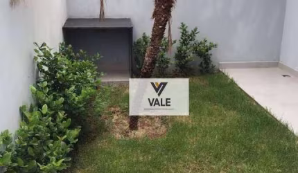 Casa com 3 dormitórios à venda, 154 m² por R$ 649.000,00 - Condomínio Residencial Vila Madalena - Araçatuba/SP