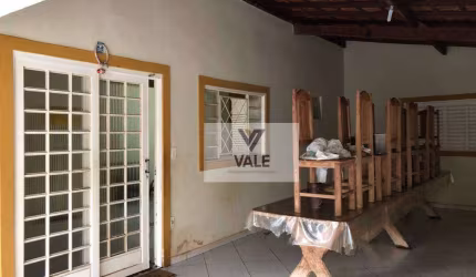 Casa com 2 dormitórios à venda, 129 m² por R$ 195.000,00 - Conjunto Habitacional Doutor Antônio Villela Silva - Araçatuba/SP