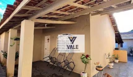 Casa com 4 dormitórios à venda, 178 m² por R$ 200.000 - Conjunto Habitacional Nossa Senhora Aparecida - Araçatuba/SP