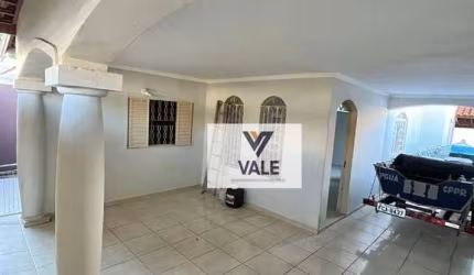 Casa com 2 dormitórios à venda, 198 m² por R$ 250.000 - Conjunto Habitacional Nossa Senhora Aparecida - Araçatuba/SP
