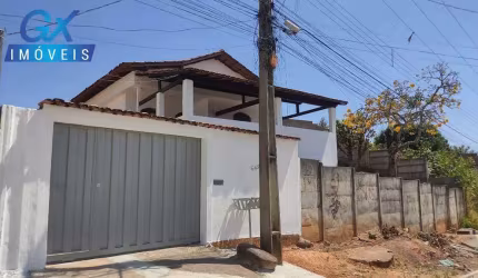 Casa à venda no bairro Florença