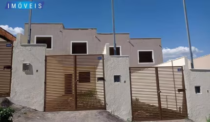 Casa à venda no bairro Santa Martinha