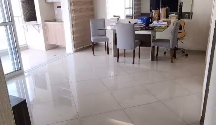 Lindo apartamento pronto pra morar