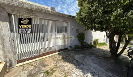 Casa com 2 quartos à venda no Parque São Lourenço, Indaiatuba  por R$ 730.000