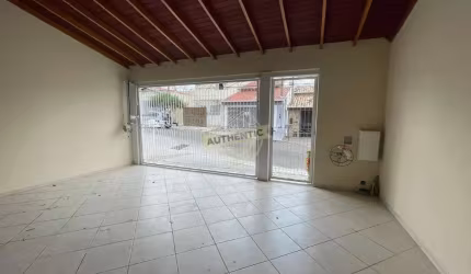 Casa com 3 quartos para alugar no Jardim Valença, Indaiatuba  por R$ 3.000