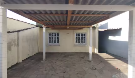 casa com 3 dormitórios em localização proximo de tudo
