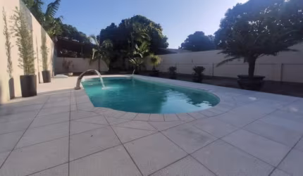Casa 03 quartos 01 suite piscina 294m² no Centro de Esteio