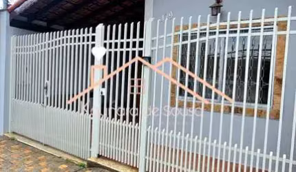 Casa em Jardim Aureliano, Pouso Alegre/MG