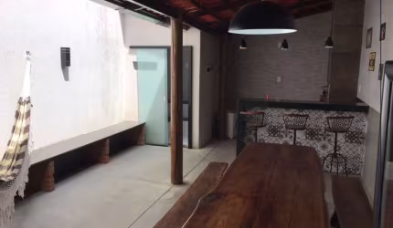 Casa com 2 quartos à venda em Contagem
