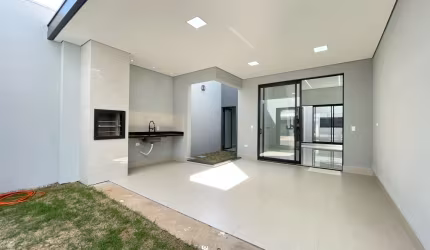 Casa com três dormitórios bairro Pq. Universitário em Americana.