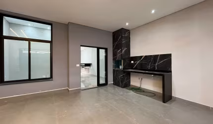 Casa nova com três quartos em Santa Bárbara d'Oeste