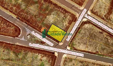LINDO LOTE DE ESQUINA COM ÓTIMA TOPOGRAFIA