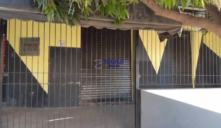 ÓTIMO PONTO COMERCIAL NO BAIRRO CID. JARDIM, ESQUINA, COM 2 PORTAS DE AÇO, DEVIDAMENTE ESTRUTURADO PARA COMERCIO.