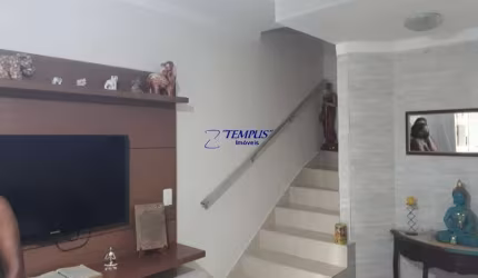 CASA EM CONDOMINIO FECHADO