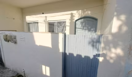 Casa à poucos passos da Praia Grande em Arraial do Cabo, no centro muito bem localizada