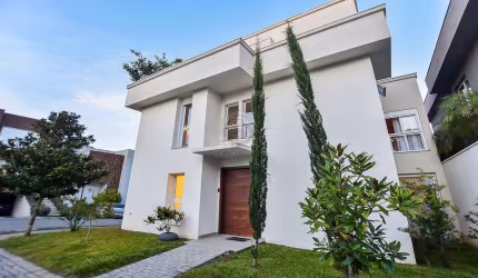 Casa em condomínio fechado com 4 quartos à venda na Rua Carlos Chagas, 537, São Braz, Curitiba, 376 m2 por R$ 3.500.000