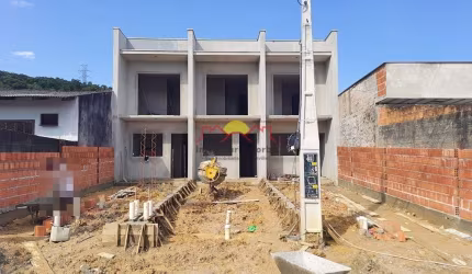 12211 - Sobrado Geminado com Documentação Inclusa no bairro  Itinga - Araquari