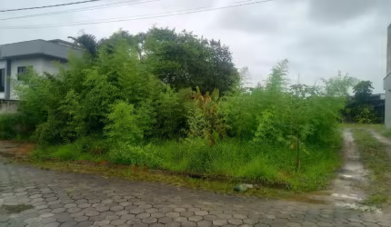 1000 - Excelente terreno com 584,73 m² no bairro Adhemar Garcia