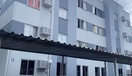 23232 - Apartamento com 3 quartos no bairro Iririu