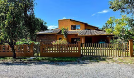 Casa com 4 dormitórios à venda, 350 m² por R$ 1.250.000,00 - Condomínio Campo Verde - Bragança Paulista/SP