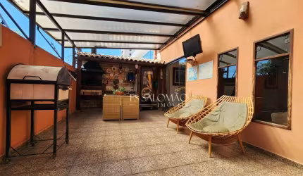 Casa incrível na Vila Ipojuca! 3 suites, 4 vagas de garagem e Varanda Gourmet!
