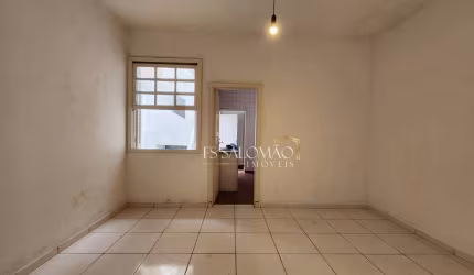 EXCELENTE OPORTUNIDADE: CASA PARA COMÉRCIO/RESIDENCIAL/RENDA NA VILA ROMANA!