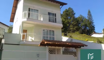 Casa com 4 dormitórios à venda, 120 m² por R$ 990.000,00 - Agriões - Teresópolis/RJ