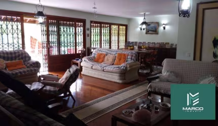 Casa com 3 dormitórios à venda, 332 m² por R$ 890.000,00 - Quinta da Barra - Teresópolis/RJ