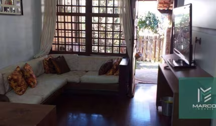 Casa com 3 dormitórios à venda, 168 m² por R$ 780.000,00 - Alto - Teresópolis/RJ