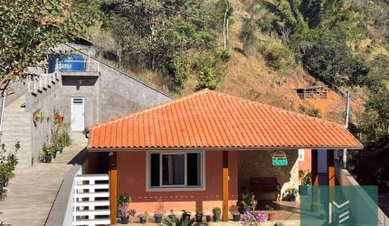 Casa com 3 dormitórios à venda, 130 m² por R$ 500.000,00 - Fischer - Teresópolis/RJ